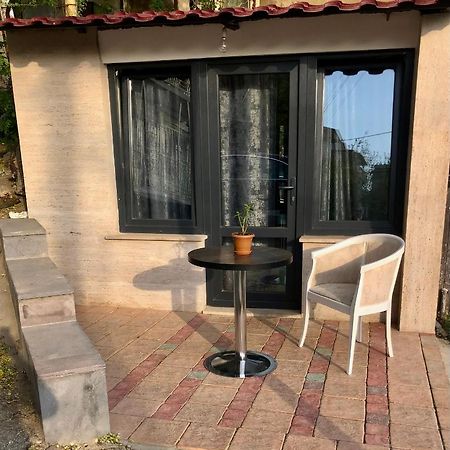 Villa Next To Victory Park Ереван Экстерьер фото