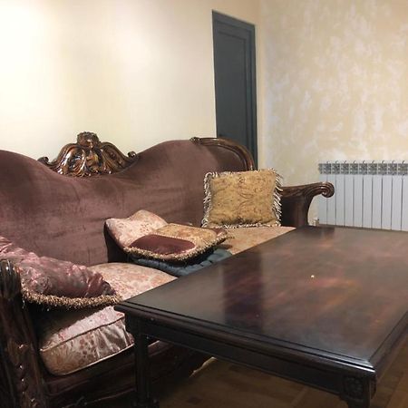 Villa Next To Victory Park Ереван Экстерьер фото