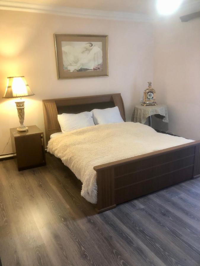 Villa Next To Victory Park Ереван Экстерьер фото